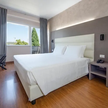 Palace Del Conero Szálloda 4*