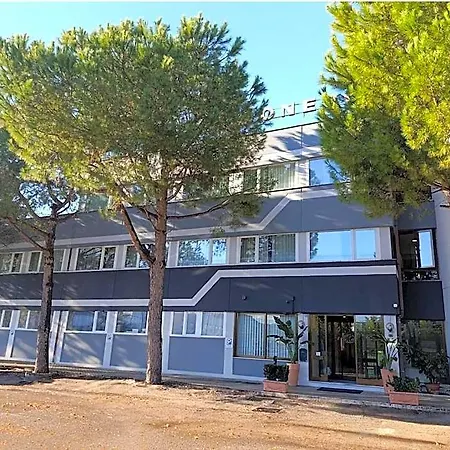 מלון Palace Del Conero 4*