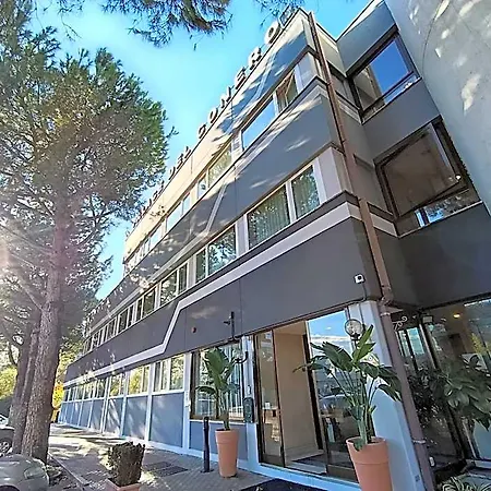 Palace Del Conero 4* אוסימו